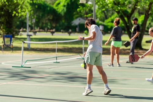 what makes pickleball easy