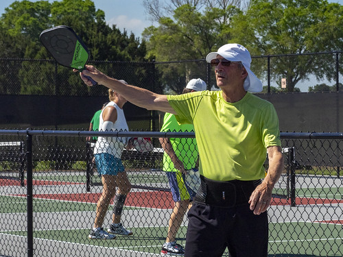 decision of choosing pickleball paddle